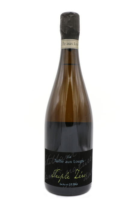 jacky blot, triple zero, brut, sparkling wine, loire valley, France, pet nat, petillant, organic, dry, certified organic, bubbly, brut, bubbles, taro chips, onion rings, hot dog, corn dog, lunch, brunch, picnic, date night, family winery, montlouis, Alsatian flatbread, omelette